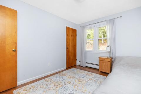 68 Hearthstone Ter, Chicopee, MA 01020 photo 13