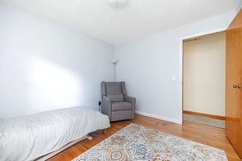 68 Hearthstone Ter, Chicopee, MA 01020 photo 15