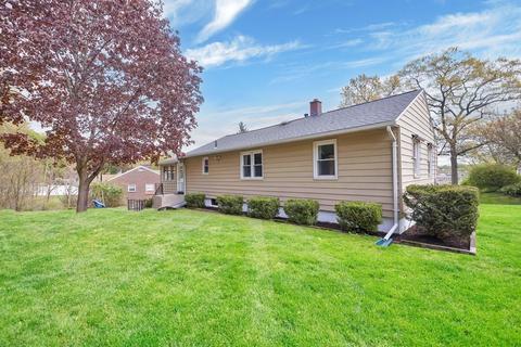 68 Hearthstone Ter, Chicopee, MA 01020 photo 28