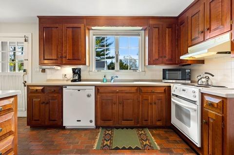 159 Colon St, Beverly, MA 01915 photo 4