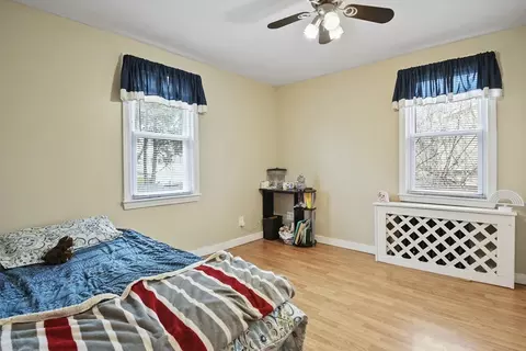 9 Benham St, Worcester, MA 01604 photo 10
