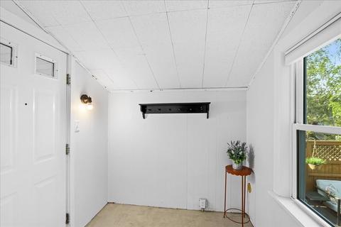94 Standish St, Worcester, MA 01604 photo 20