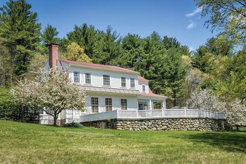 31 Cruft Ln, Harvard, MA 01451