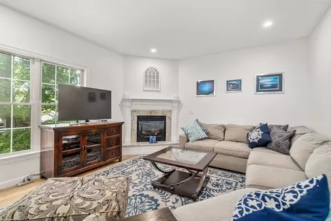 12 Pitt Rd, Framingham, MA 01701 photo 8