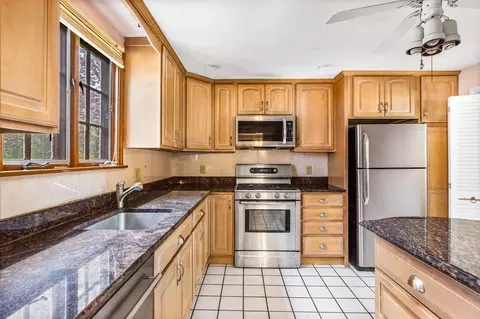 10 Old Coach Rd, Canton, MA 02021 photo 3