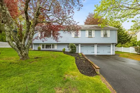 10 Old Coach Rd, Canton, MA 02021 photo 1