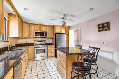 10 Old Coach Rd, Canton, MA 02021 photo 4