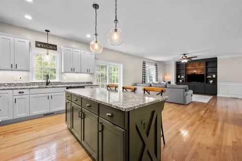 5 Hunters Ct, Sutton, MA 01590 photo 12