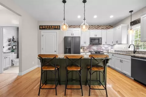 5 Hunters Ct, Sutton, MA 01590 photo 9