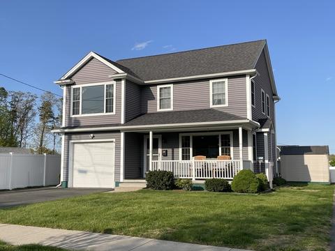 127 Pennsylvania Ave, Springfield, MA 01118