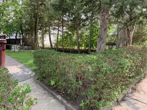 129 Walnut St, Everett, MA 02149 photo 3