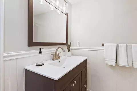 11 Marshall Rd, Natick, MA 01760 photo 18