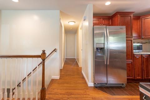 15 Irene St, Springfield, MA 01108 photo 8