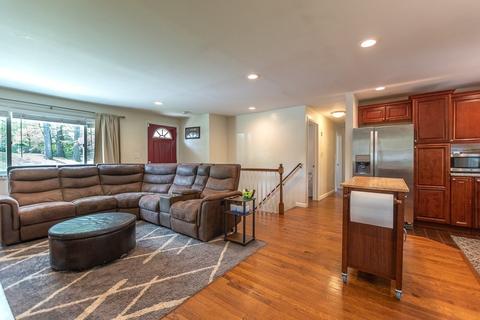 15 Irene St, Springfield, MA 01108 photo 7