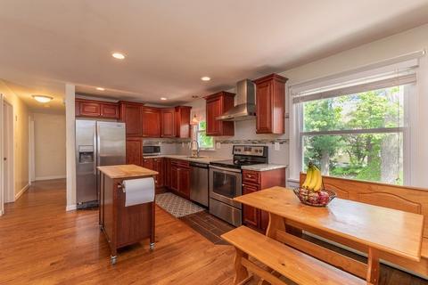 15 Irene St, Springfield, MA 01108 photo 3