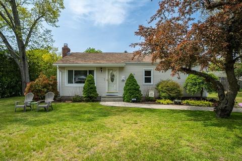125 Robinson Rd, West Springfield, MA 01089