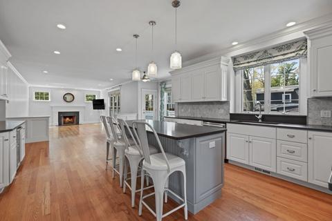 102 Woodledge Rd, Needham, MA 02492 photo 5