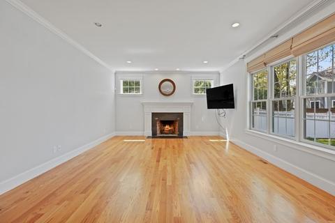 102 Woodledge Rd, Needham, MA 02492 photo 14
