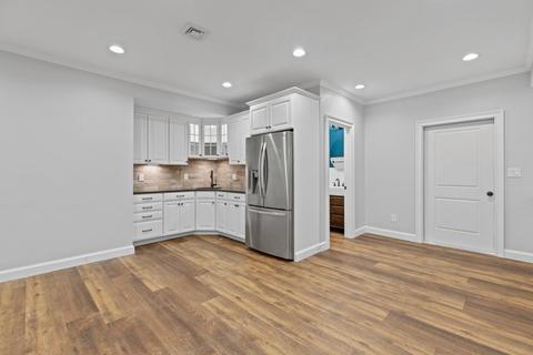 102 Woodledge Rd, Needham, MA 02492 photo 32