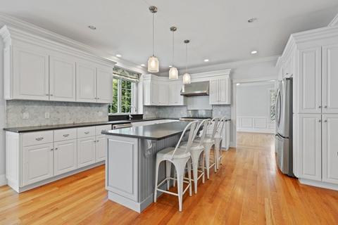 102 Woodledge Rd, Needham, MA 02492 photo 2