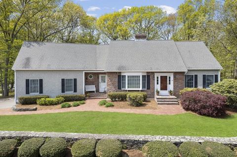 20 Oxbow Rd, Canton, MA 02021 photo 1