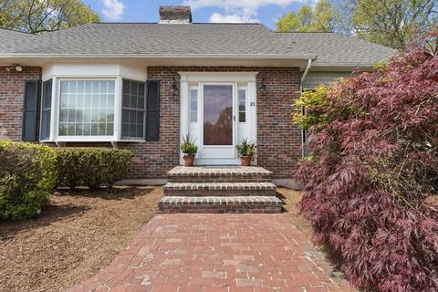 20 Oxbow Rd, Canton, MA 02021 photo 4