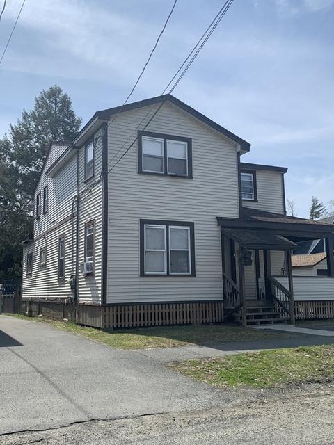 48 W School St, Westfield, MA 01085