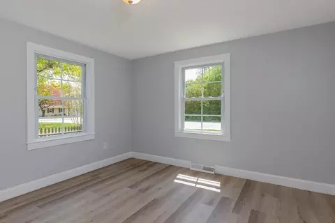 2 Pineview Rd, Dudley, MA 01571 photo 5
