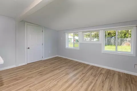 2 Pineview Rd, Dudley, MA 01571 photo 9