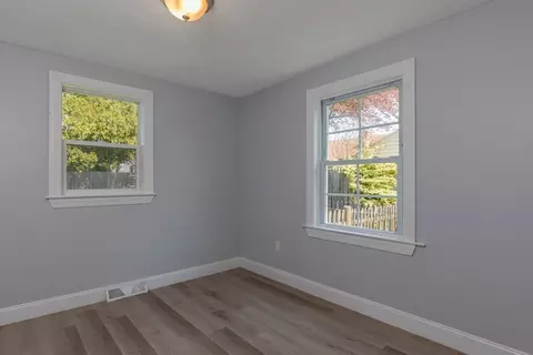 2 Pineview Rd, Dudley, MA 01571 photo 7
