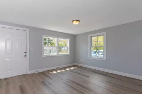 2 Pineview Rd, Dudley, MA 01571 photo 4
