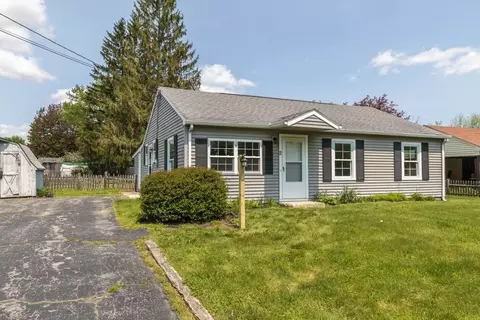 2 Pineview Rd, Dudley, MA 01571 photo 1