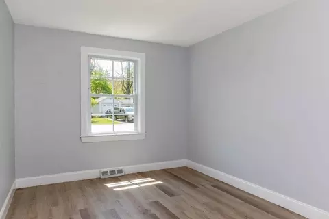 2 Pineview Rd, Dudley, MA 01571 photo 8
