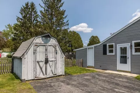 2 Pineview Rd, Dudley, MA 01571 photo 13