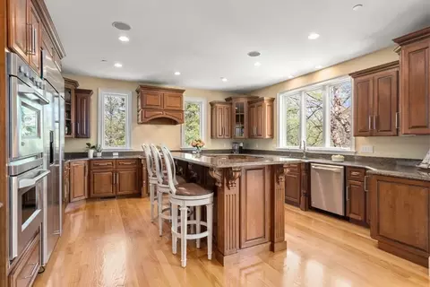 74 Carter Dr, Framingham, MA 01701 photo 8