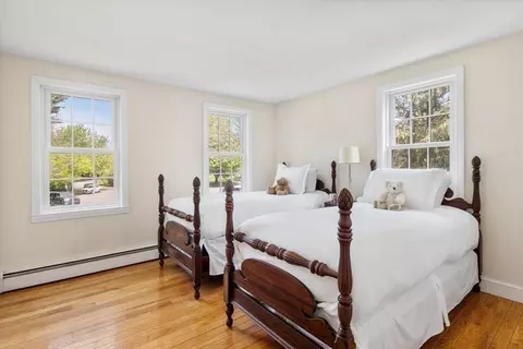 21 Berkley Cir, Hingham, MA 02043 photo 17