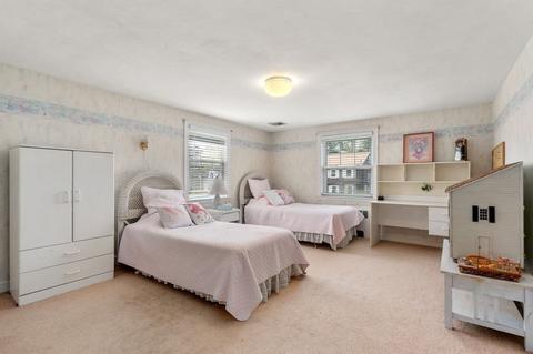 12 Lois Ln, Needham, MA 02492 photo 10