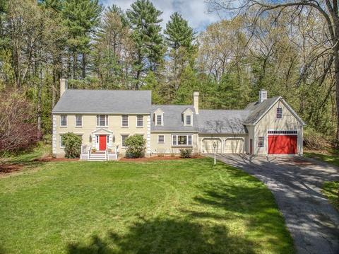 39 Pine Hill Ln, Concord, MA 01742