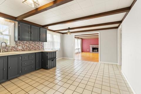 16 Juniper St, Lowell, MA 01852 photo 21