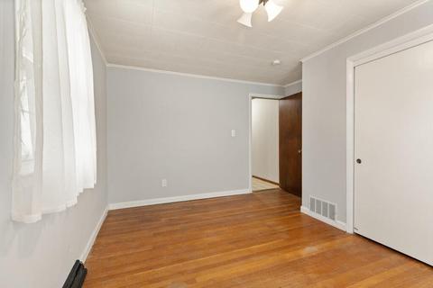 16 Juniper St, Lowell, MA 01852 photo 25