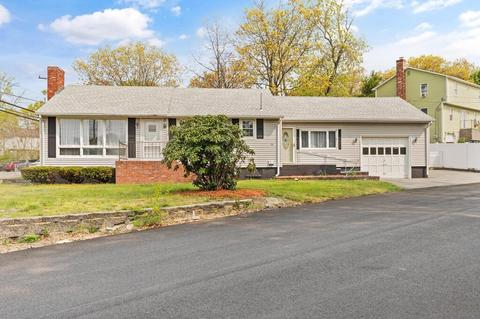 16 Juniper St, Lowell, MA 01852