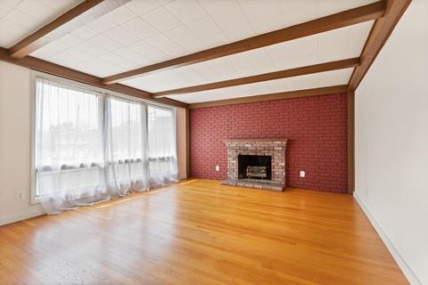 16 Juniper St, Lowell, MA 01852 photo 8