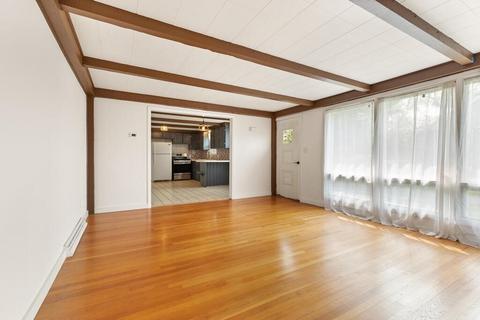 16 Juniper St, Lowell, MA 01852 photo 10