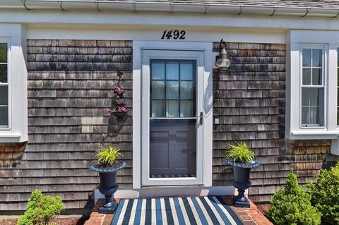 1492 Main St, Barnstable, MA 02668 photo 3