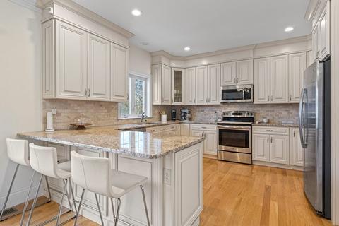 5 Fairview Rd, Framingham, MA 01702 photo 2