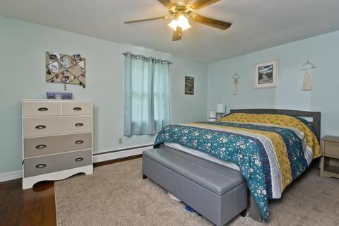 47 Curve St, Springfield, MA 01104 photo 12
