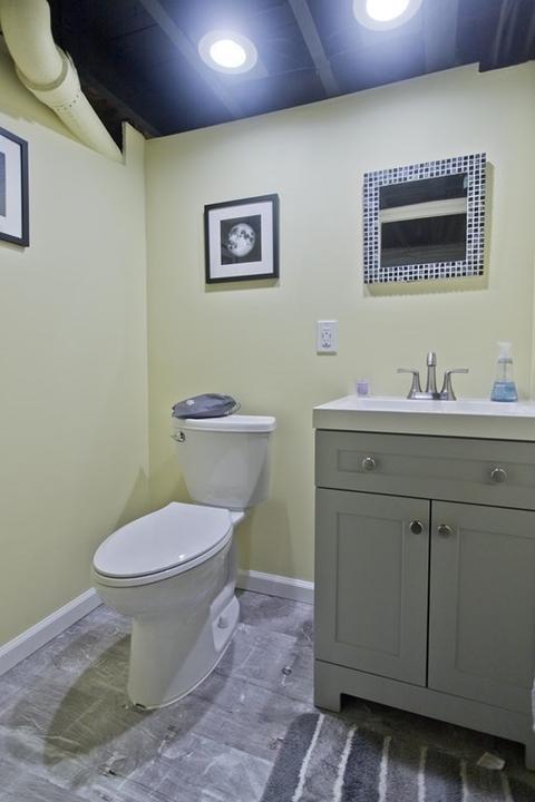 47 Curve St, Springfield, MA 01104 photo 17