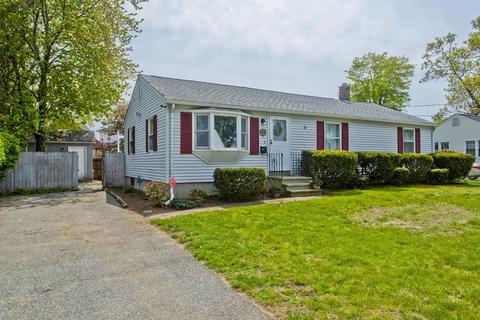 47 Curve St, Springfield, MA 01104 photo 2