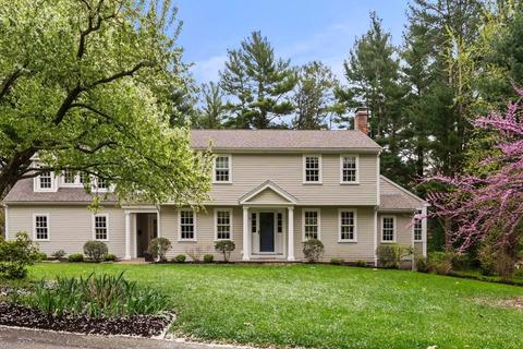9 Amber Rd, Hingham, MA 02043