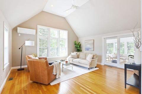 1097 Greendale Ave, Needham, MA 02492 photo 17